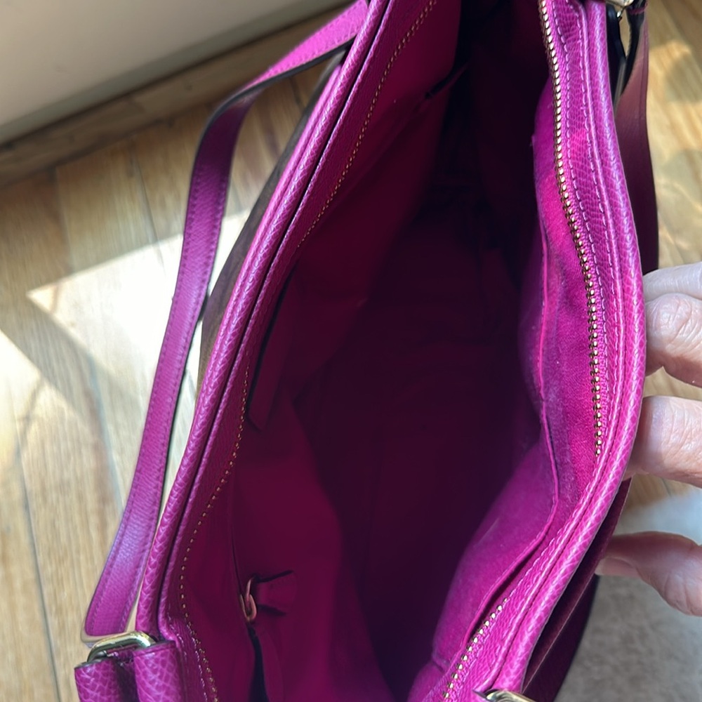 Coach brown shoulder bag with accompanying shoulder/crossbody strap & dust bag - Picture 7 of 12